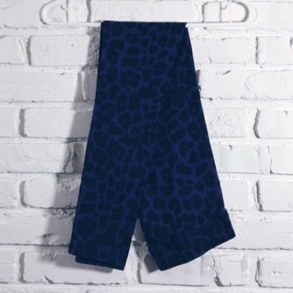 VS PINK Leopard Print Leggings Blue Small - Picture 3 of 11